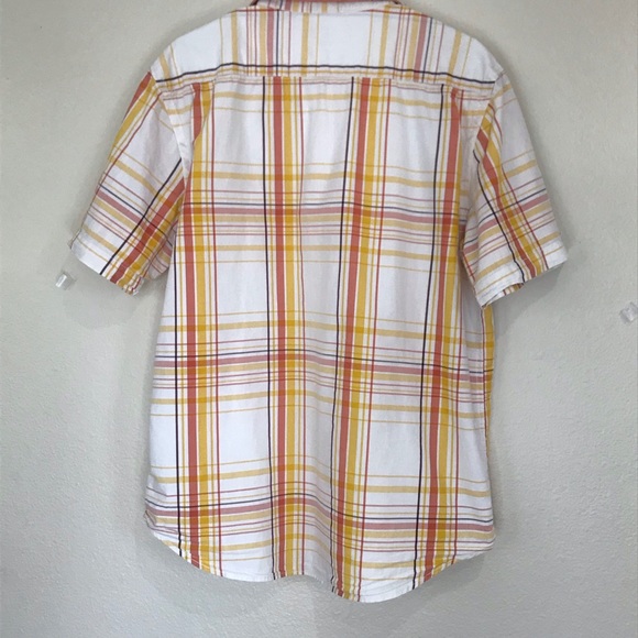 Men’s Old Navy Button Up - Picture 4 of 4